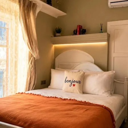 Cunda Bebekli Apartament Ayvalı